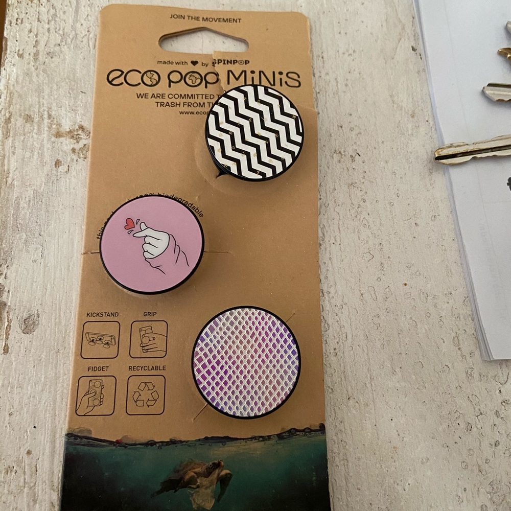 Eco pop sockets